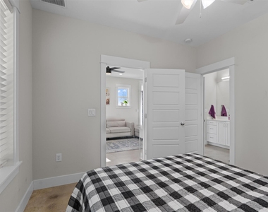 1809 Chestnut Ave - Photo Thumbnail 11
