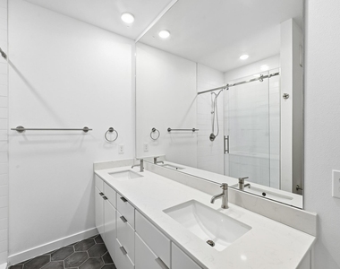 5924 S Congress Ave - Photo Thumbnail 15