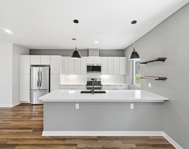 5924 S Congress Ave - Photo Thumbnail 12