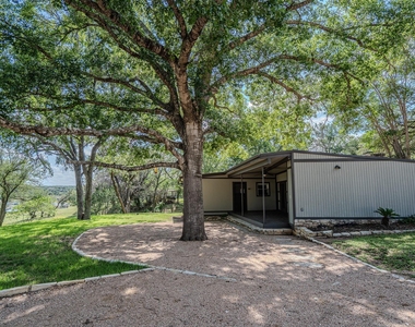 16013 Edwards Dr - Photo Thumbnail 1