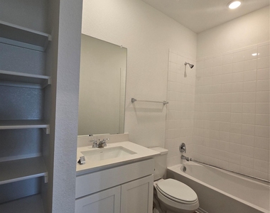 352 San Juan Trl - Photo Thumbnail 5