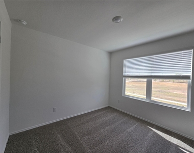 352 San Juan Trl - Photo Thumbnail 23
