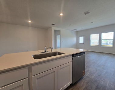 352 San Juan Trl - Photo Thumbnail 12