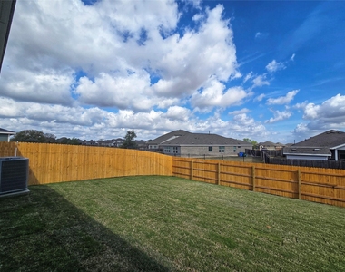 352 San Juan Trl - Photo Thumbnail 27