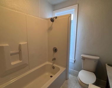 1710 Perkiomen Avenue - Photo Thumbnail 11