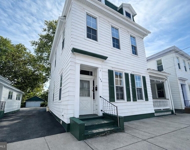 190 7th Street - Photo Thumbnail 1