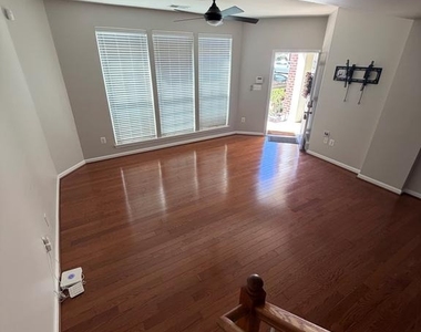 910 Hall Station Drive - Photo Thumbnail 2