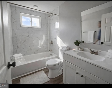 49 W Diamond - Photo Thumbnail 2