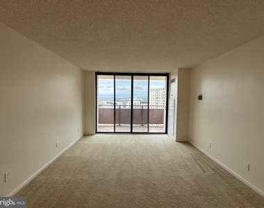 5225 Pooks Hill Road - Photo Thumbnail 3
