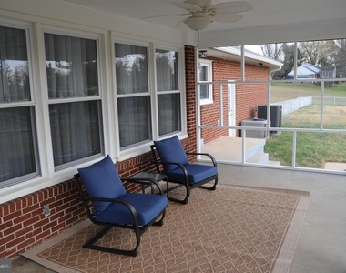 16632 Alden Avenue - Photo Thumbnail 5