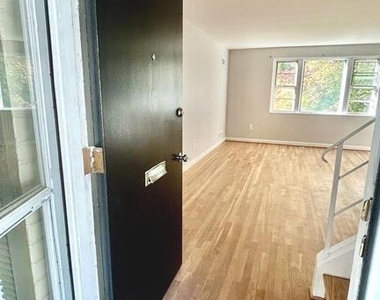 5319 Pooks Hill Road - Photo Thumbnail 8