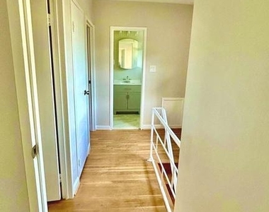 5319 Pooks Hill Road - Photo Thumbnail 33