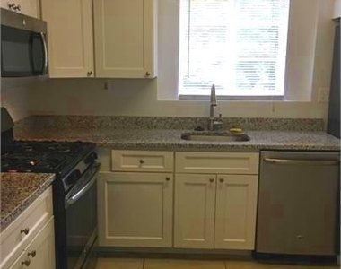 5319 Pooks Hill Road - Photo Thumbnail 5