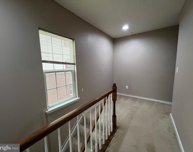 5057 Small Gains Way - Photo Thumbnail 9