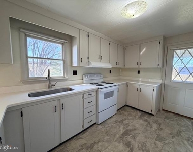 190 Bachman Valley Road - Photo Thumbnail 9