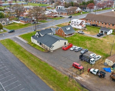 7917 Wise Avenue - Photo Thumbnail 18