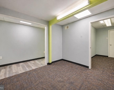 7917 Wise Avenue - Photo Thumbnail 20