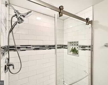 28 Allegheny Avenue - Photo Thumbnail 10