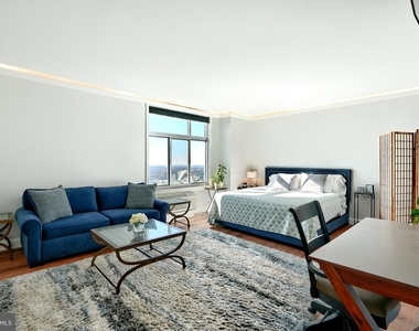 28 Allegheny Avenue - Photo Thumbnail 2