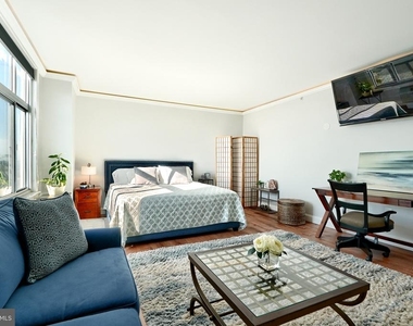 28 Allegheny Avenue - Photo Thumbnail 3