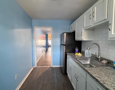 539 Gold Street - Photo Thumbnail 6