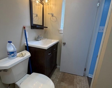 539 Gold Street - Photo Thumbnail 16