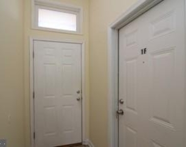 1512 W Mount Royal Avenue - Photo Thumbnail 4