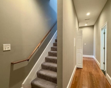 7 W Mulberry Street - Photo Thumbnail 9
