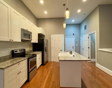 7 W Mulberry Street - Photo Thumbnail 1