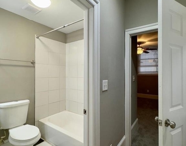 7 W Mulberry Street - Photo Thumbnail 14