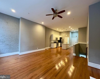 7 W Mulberry Street - Photo Thumbnail 6