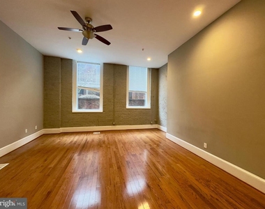 7 W Mulberry Street - Photo Thumbnail 5