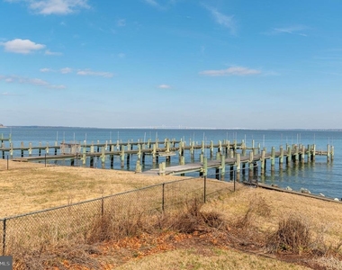 3563 Narragansett Avenue - Photo Thumbnail 15