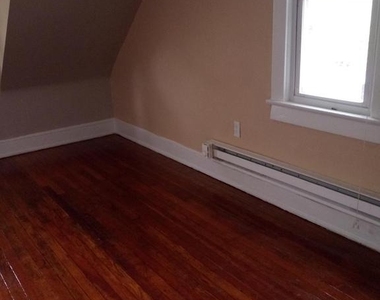1841 North Capitol Street Ne - Photo Thumbnail 8