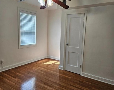 1722 H Street Ne - Photo Thumbnail 6