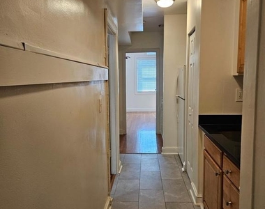 1722 H Street Ne - Photo Thumbnail 4