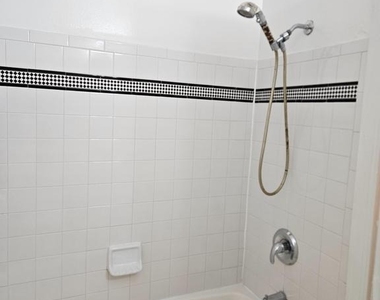 1722 H Street Ne - Photo Thumbnail 12