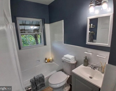 1143 19th Street Ne - Photo Thumbnail 6