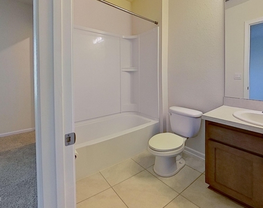 86624 Mainline Road - Photo Thumbnail 17