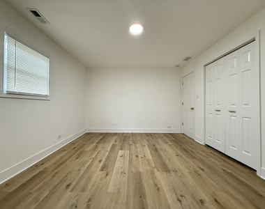 14916 Langley Avenue - Photo Thumbnail 24