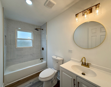 14916 Langley Avenue - Photo Thumbnail 20
