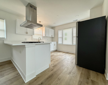 14916 Langley Avenue - Photo Thumbnail 11