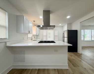 14916 Langley Avenue - Photo Thumbnail 12