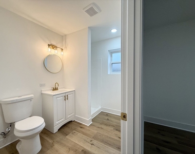 14916 Langley Avenue - Photo Thumbnail 28