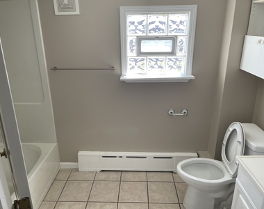 714 Broadway Avenue - Photo Thumbnail 14
