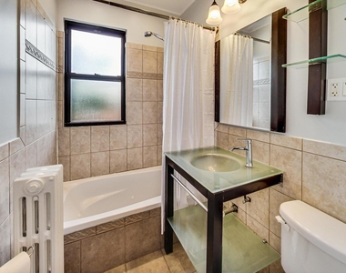 5655 N Spaulding Avenue - Photo Thumbnail 14