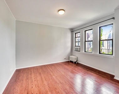 5655 N Spaulding Avenue - Photo Thumbnail 15