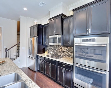 1306 Harris Way - Photo Thumbnail 1