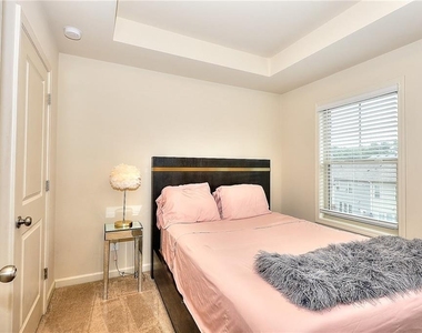 1306 Harris Way - Photo Thumbnail 11