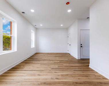 243 W 74th Street - Photo Thumbnail 7